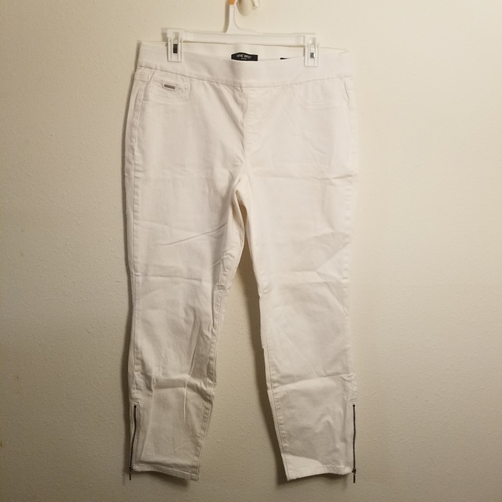 Nine West Pull on Skinny Crop